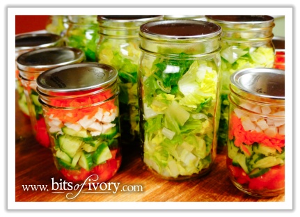 Why I Love Salad In A Jar - a week of salads | www.bitsofivory.com