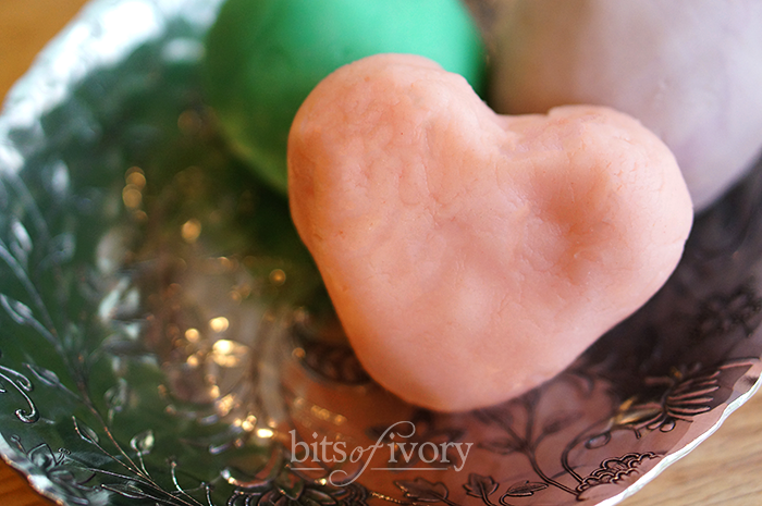 Aromatherapy dough for mother's day heart shaped